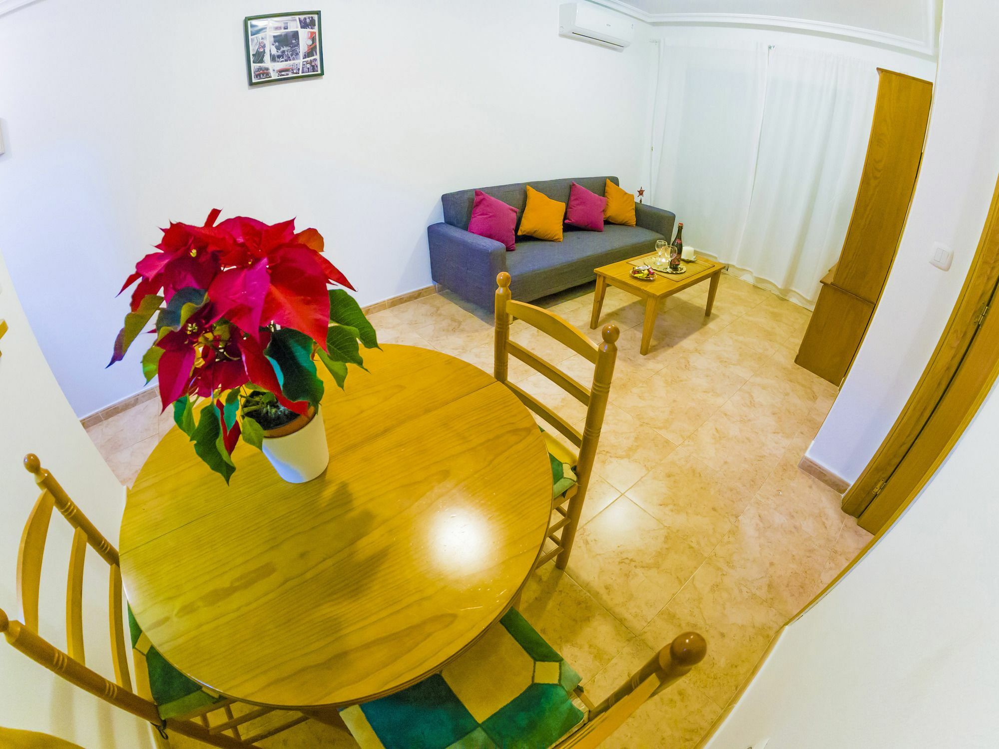 Homely Apartments Radio Murcia ตอร์เรเวียคา ภายนอก รูปภาพ